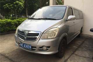 小型普通客车